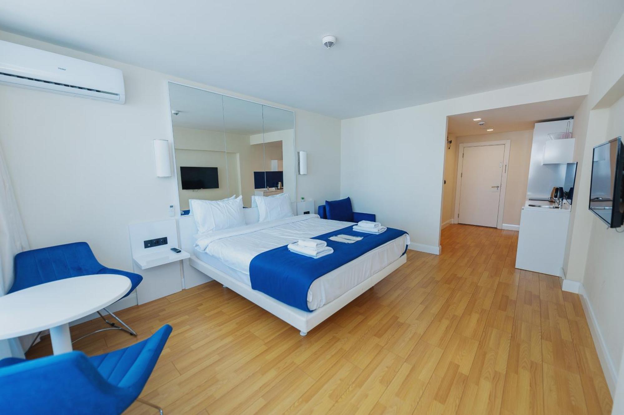 Orbi City Luxury Towers Aparthotel Batumi Exterior foto